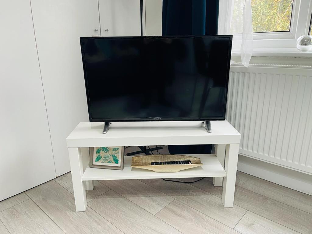 Enfield Chase Apartment Eksteriør billede